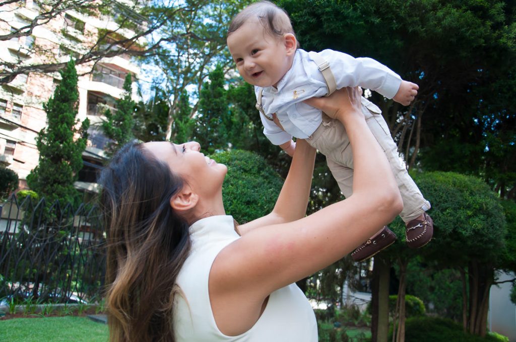 Veja os melhores trabalhos em cerimônias de batizado da LuPorfirio Fotografia, especializada em famílias e eventos infantis